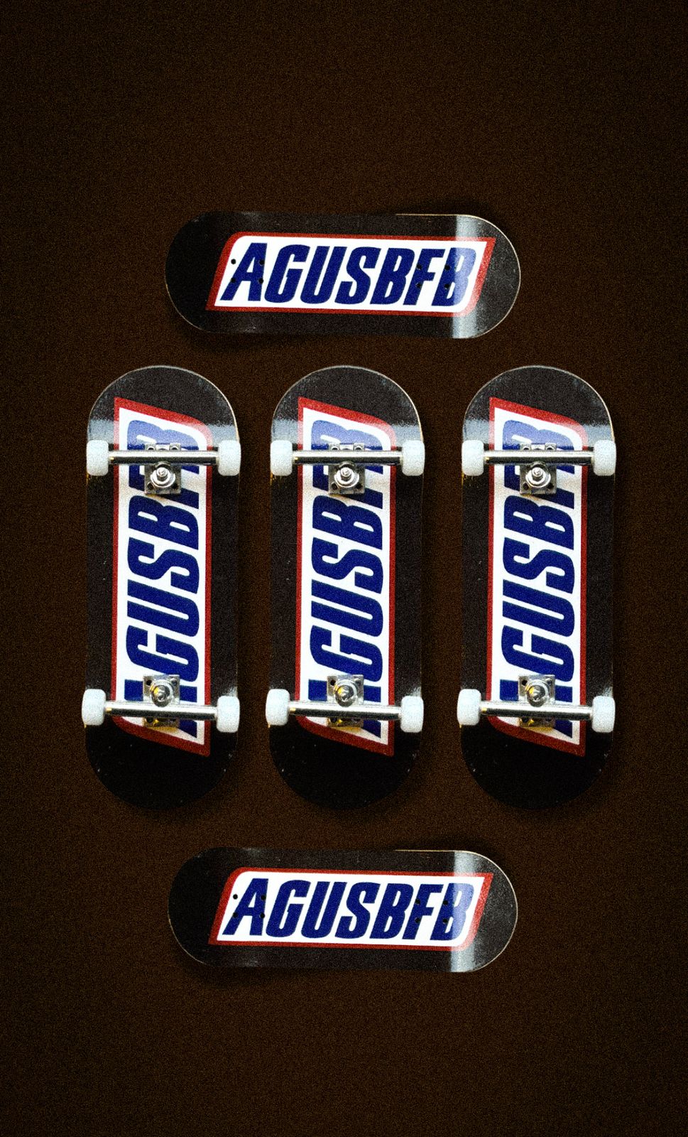 AGUSB SNICKERS PRO SERIES